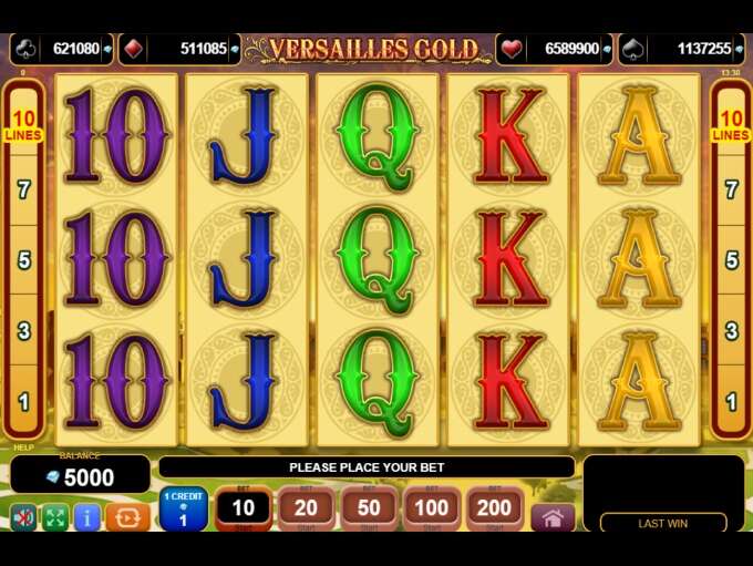 Versailles Gold by Amusnet Interactive